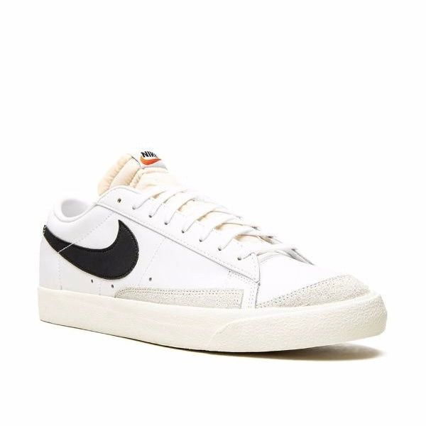 Nike Blazer Low '77 Vintage "White/Black" sneakers